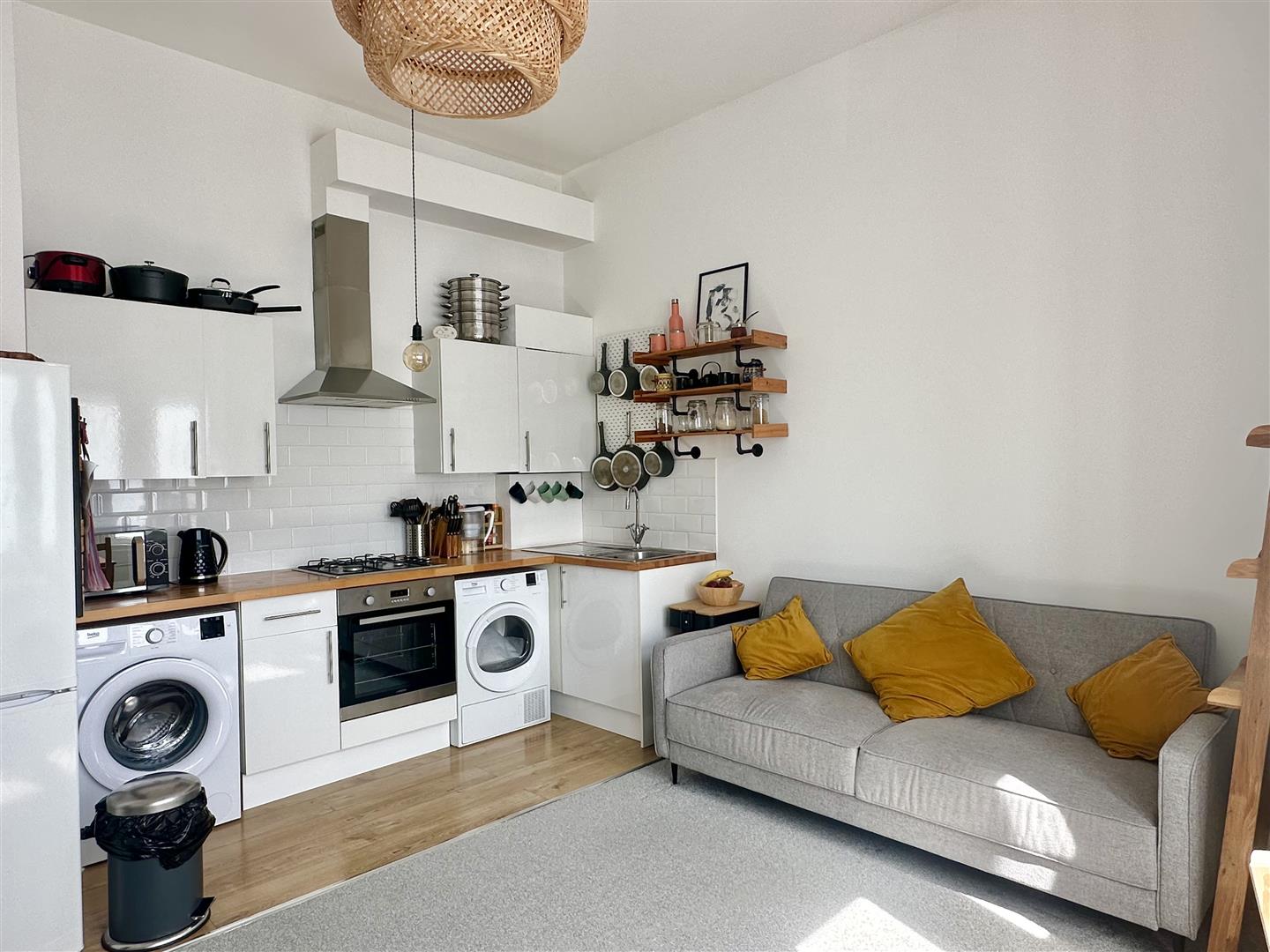 1 bed property in Chapel Park Road, St Leonards-On-Sea